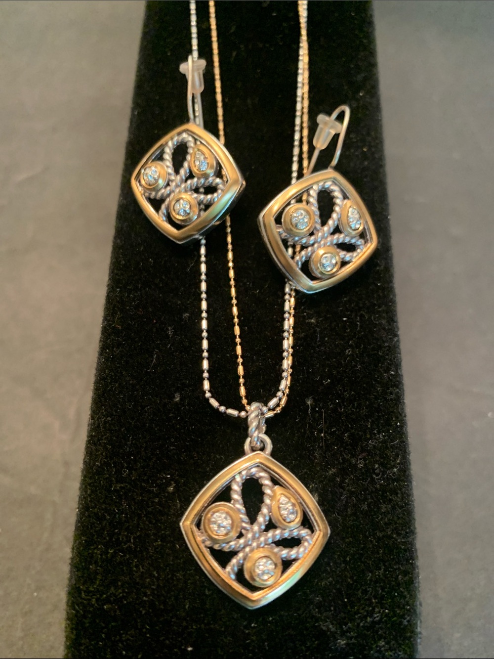 Brighton Yalta Mixed metal crystal accent necklace / earring set .. BEAUTIFUL..